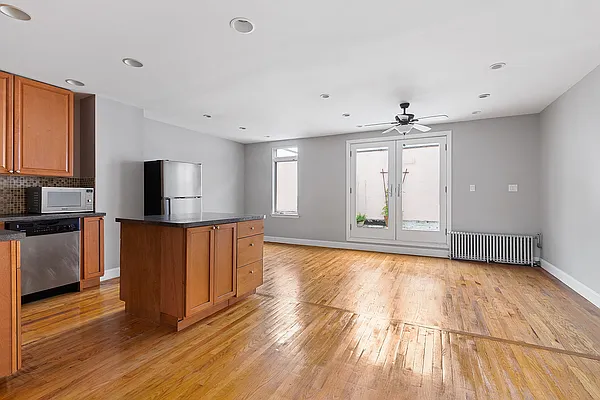 Rented by Compass | media 8