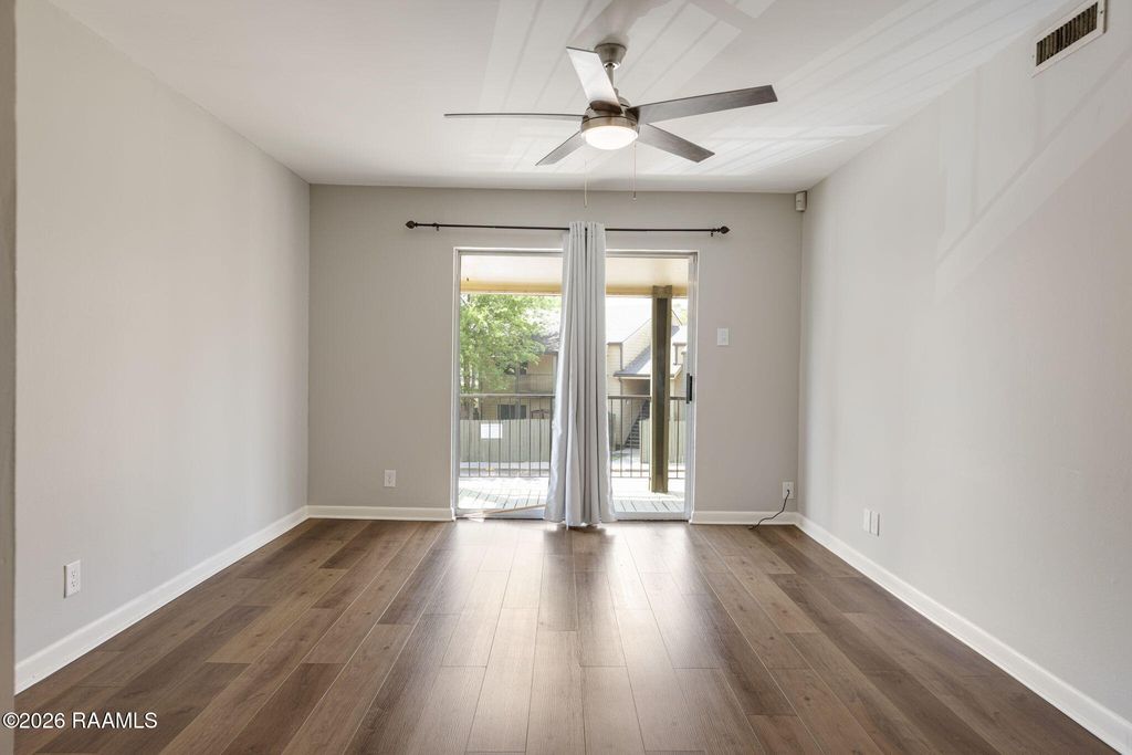 220 Doucet Rd APT 209B, Lafayette, LA - View 4