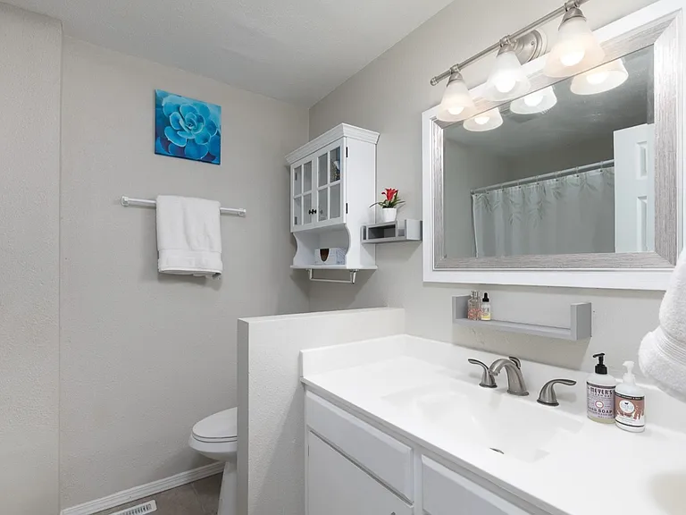 124 Crestwood Dr SW — Photo 10