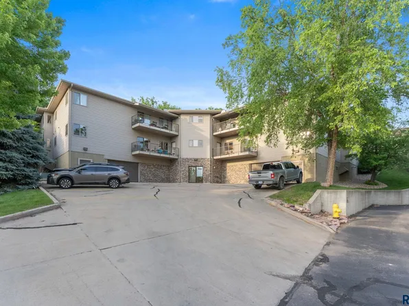 1536 S Southeastern Ave APT 303, Sioux Falls, SD 57103