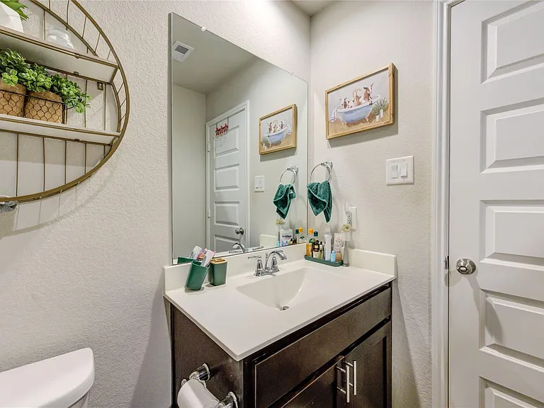 1615 Goose Island Ln — Photo 31