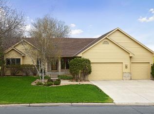 2020 Woodstone Dr, Victoria, MN 55386