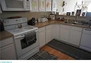 5th image of 124 Maple Leaf Dr