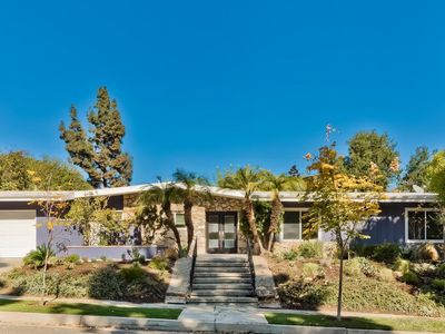 24221 Bessemer St, Woodland Hills, CA, 91367