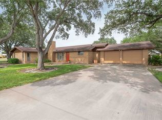 803 Thiel St, Orange Grove, TX 78372