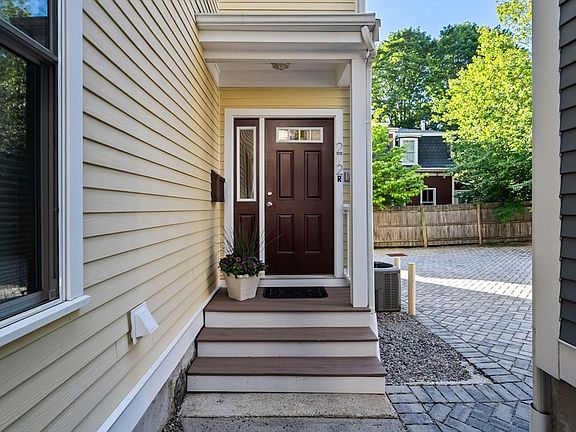 2nd image of 272-272R Lamartine St #3