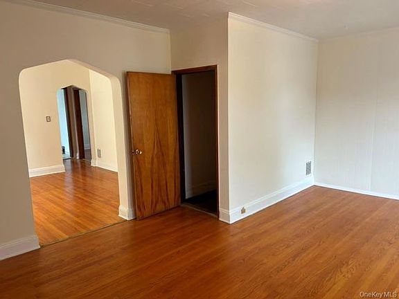 5th image of 12107 97th Ave Floor 2