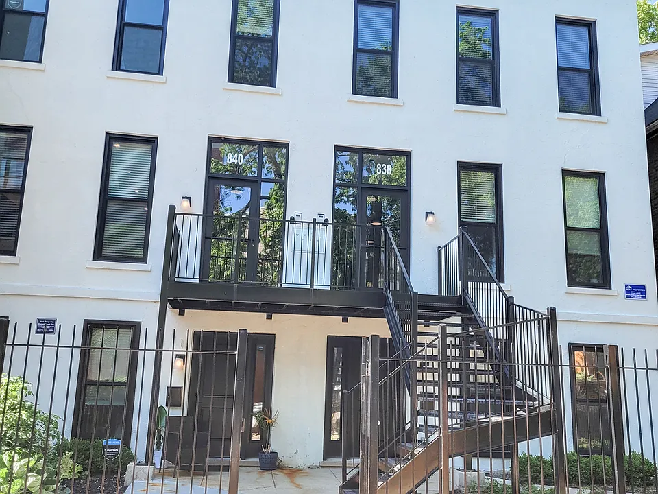 838-46 W. Altgeld Ave.