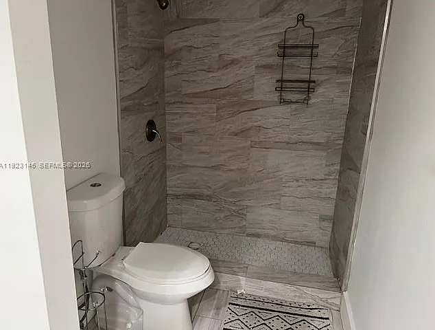 1207 Bahama Bnd #E2 — Photo 23