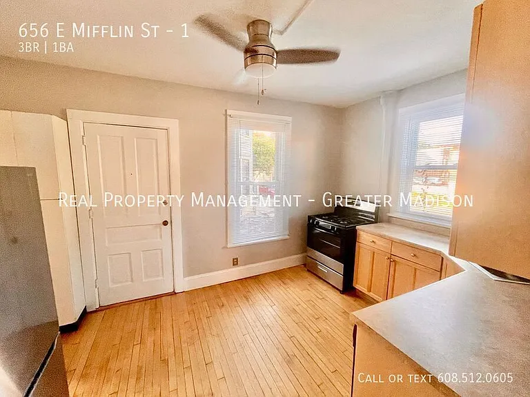656 E Mifflin St #1 — Photo 3