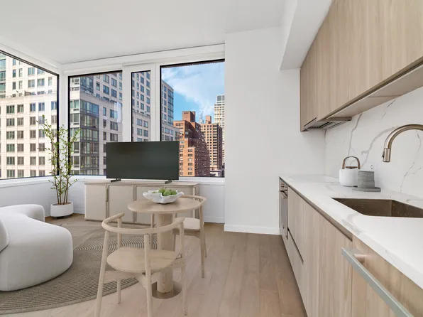 200 East 23rd Street image 2 of 12