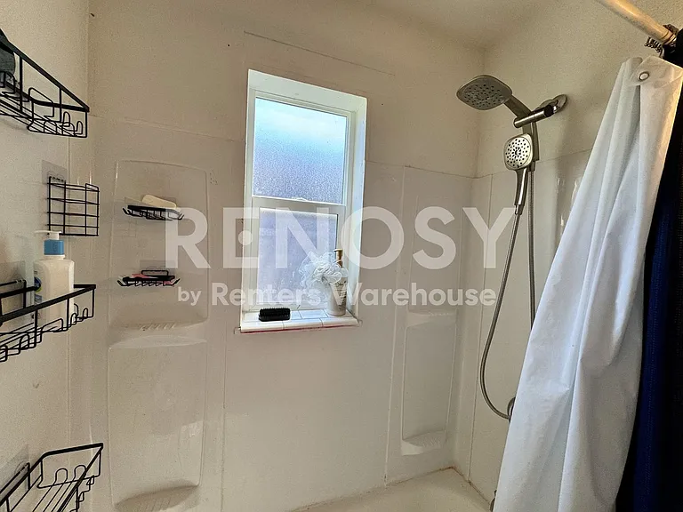 1260 Brentwood St — Photo 12