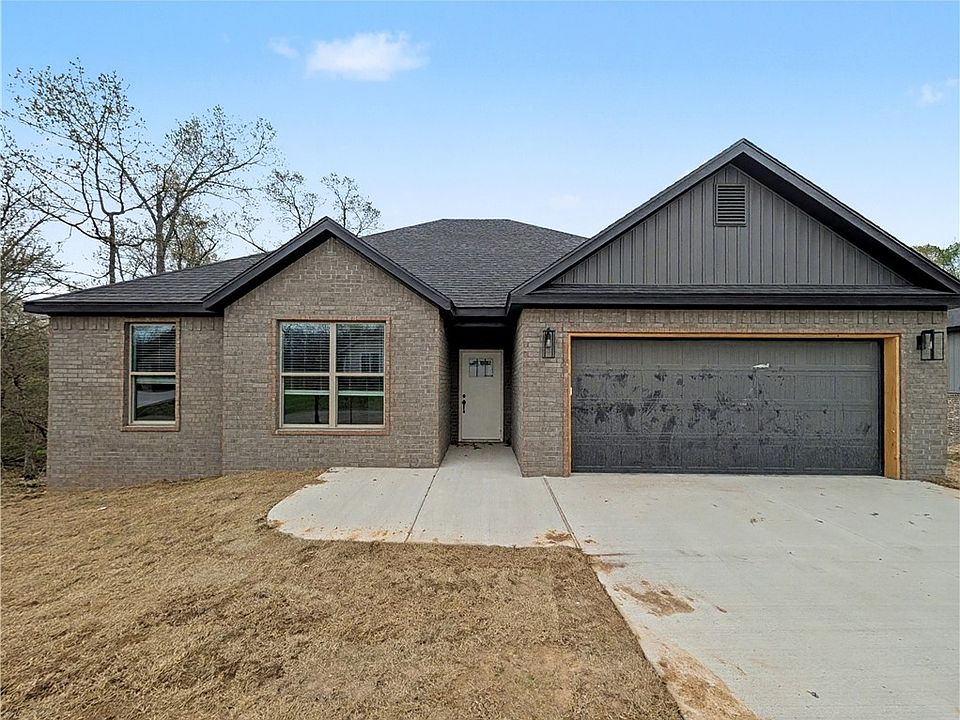 1st image of 17 Orkney Dr