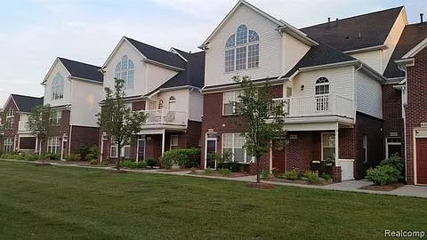 8401 Towne Center Cir S #5-60-60 — Photo 16