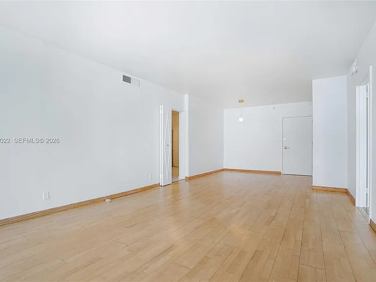 5700 Collins Ave #10C — Photo 6