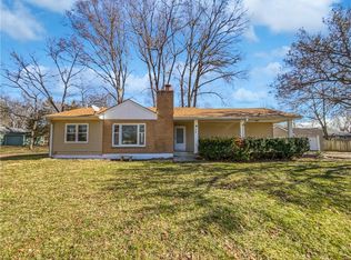 209 Adkins Rd, Liberty, MO 64068