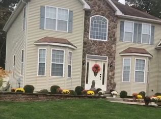 1953 Steeplechase Dr, Williamstown, NJ 08094