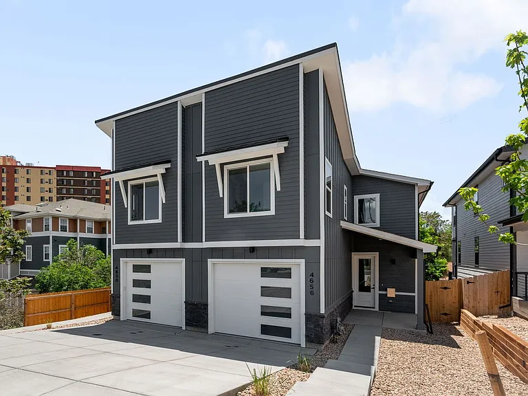 4656 W 9th Ave — Photo 1