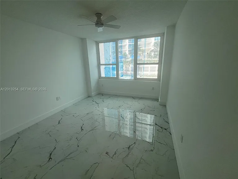 3505 S Ocean Dr #210 — Photo 11