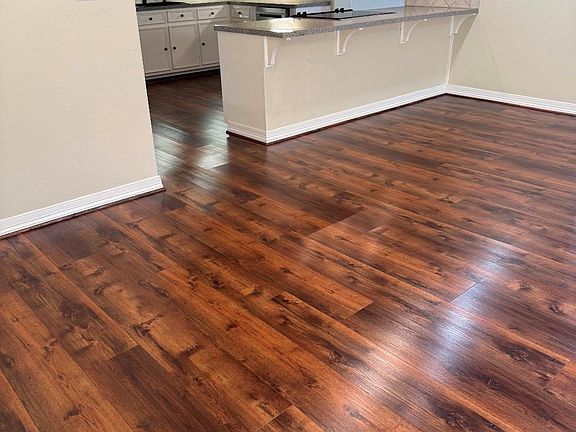 5th image of 318 Ridgewood Rd