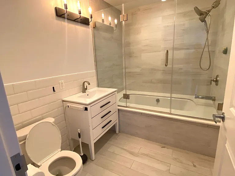 31-25 Newtown Ave #PENTHOUSE — Photo 10