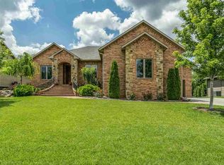 117 S Country View Ln, Wichita, KS 67235