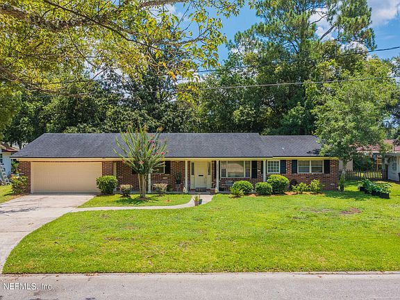 3rd image of 8435 SAN MARTARRO Drive E