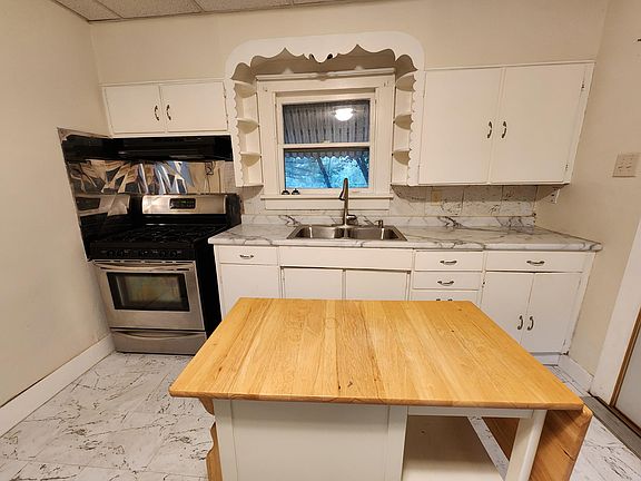 5th image of 2512 S 22nd St