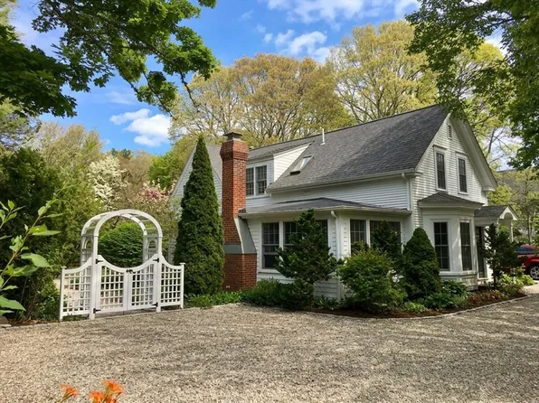 552 Main St, Barnstable, MA 02630