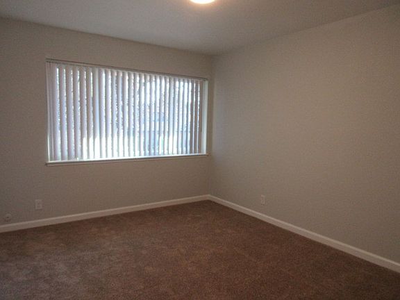 5th image of 2927 Magliocco Dr APT 6