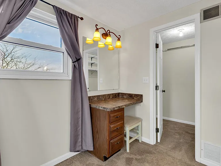 880 Ruskin Dr — Photo 18