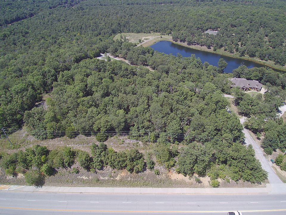 1st image of 4080 S Woodmere Dr