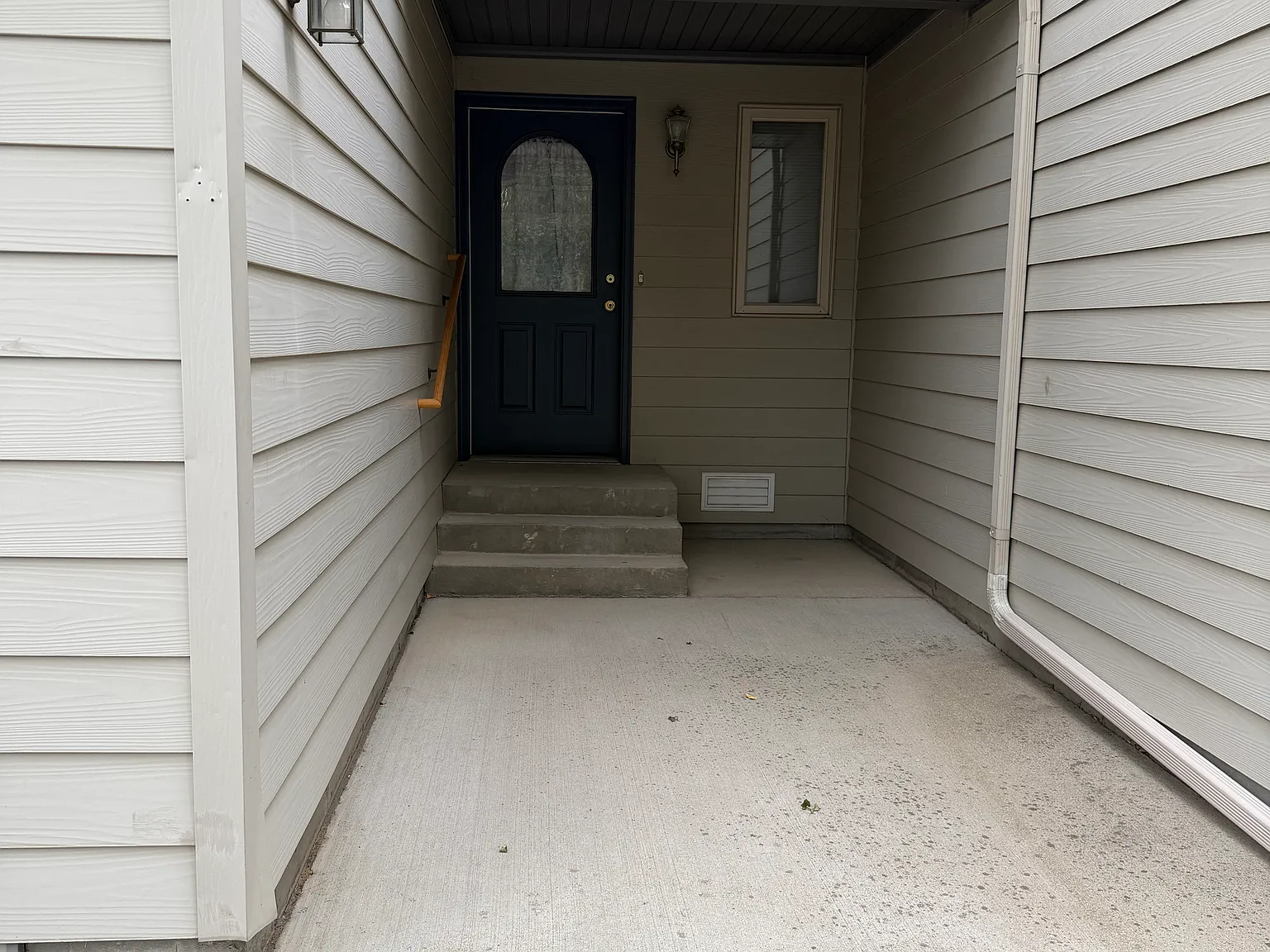 3 bed, 2.5 bath, 1190 sqft, $1,600 — Photo 2