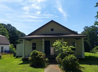 9352 Dixon Rd, Suffolk, VA 23433