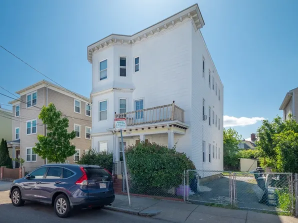 132 Buttonwood St, Dorchester, MA 02125