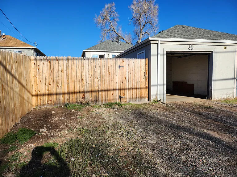 garage and extra parking