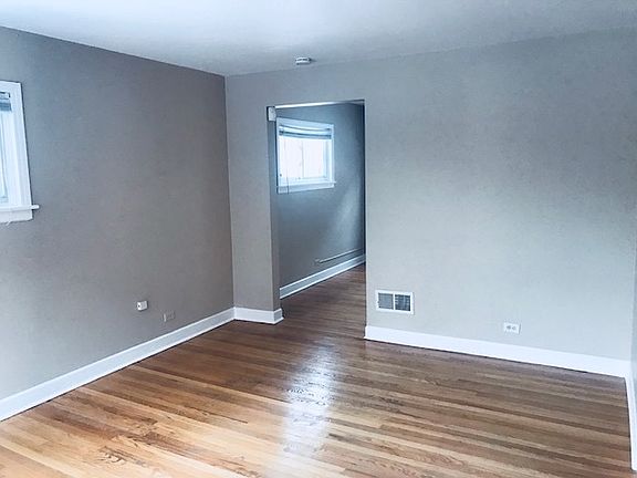 3rd image of 1040 Bellwood Ave APT A
