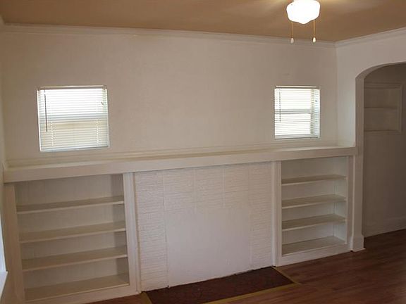 5th image of 4319 17th Ave S