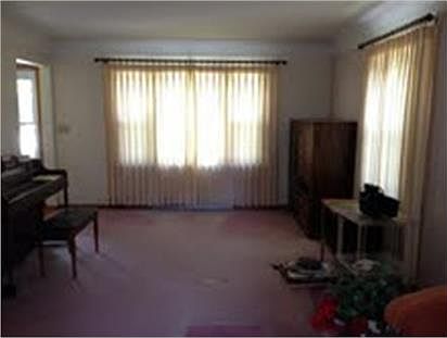 3rd image of 4461 Elmhurst St