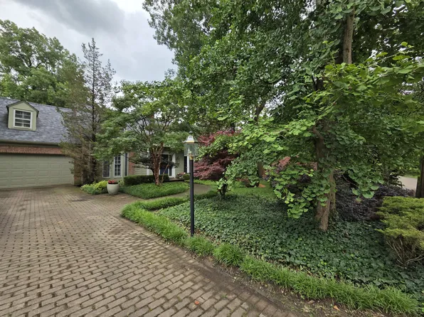 444 Hidden Valley Ln, Cincinnati, OH 45215