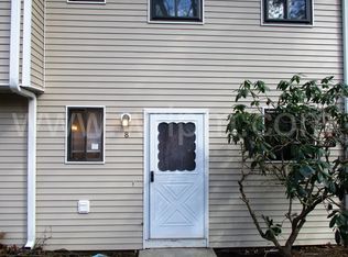 8 Liberty Rd, Bridgewater, MA 02324