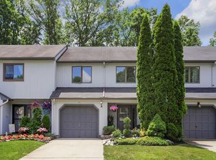 7 Carmel Ct, Old Bridge, NJ 08857