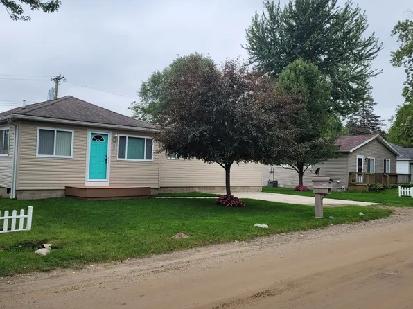 7286 Dogwood Rd, Lexington, MI 48450