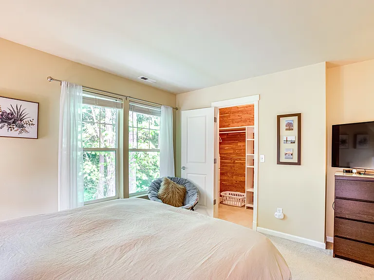23914 33rd Dr SE — Photo 11
