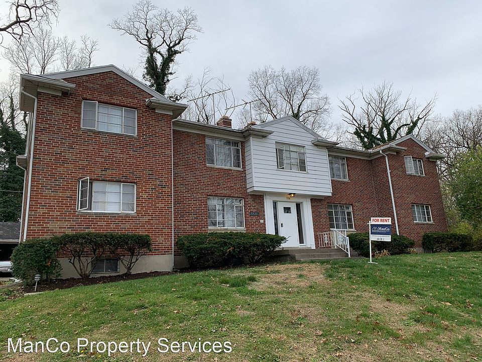 1st image of 258 Northwood Ave #4