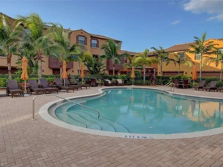 8949 Malibu St #304 — Photo 24