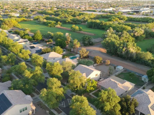 564 W AVIARY Way, Gilbert, AZ 85233