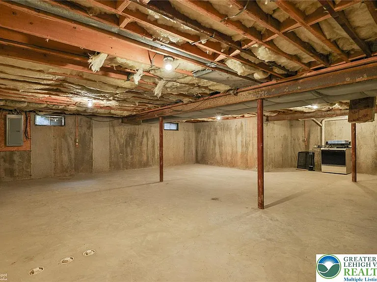 4059 Wedgewood Rd — Photo 42