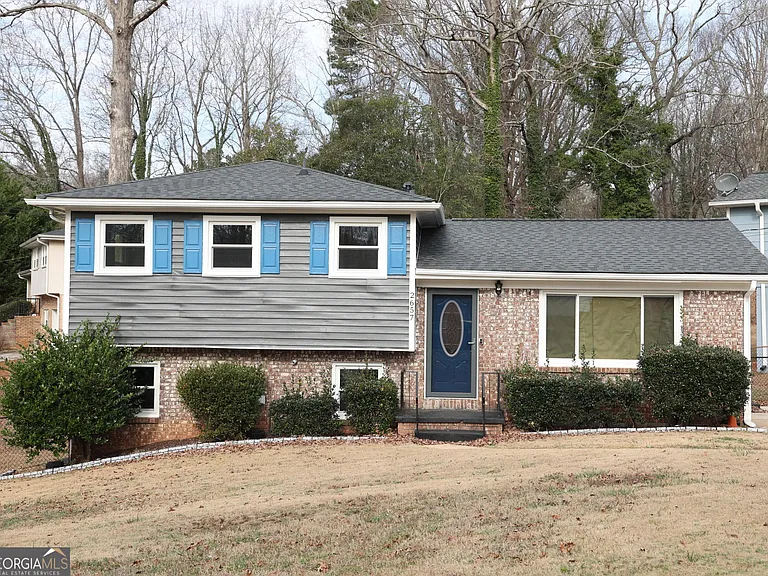 2657 Crestdale Cir SE — Photo 1