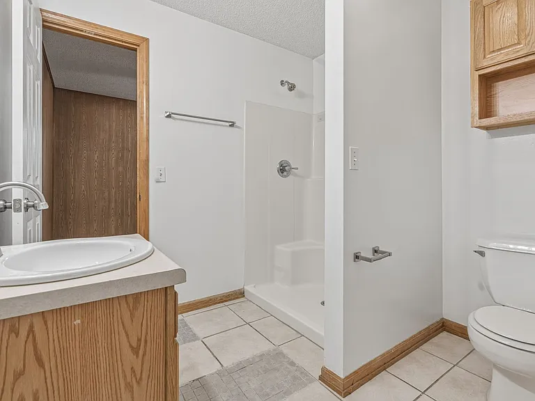 Mid-Town Apartments — Photo 87
